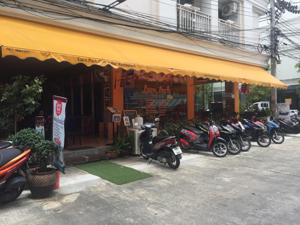 Larn Park Resortel Patong Exterior foto